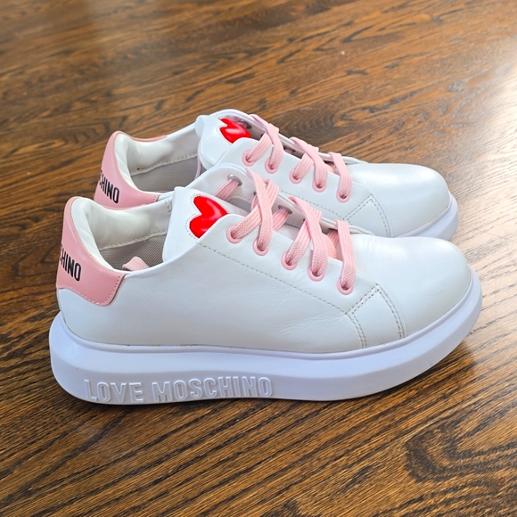 LOVE Moschino sneakers - Picture 2 of 4